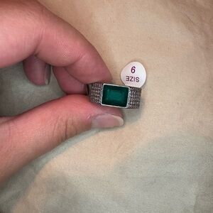 Bomb Party May 2025 Ring “Petals and Paves”